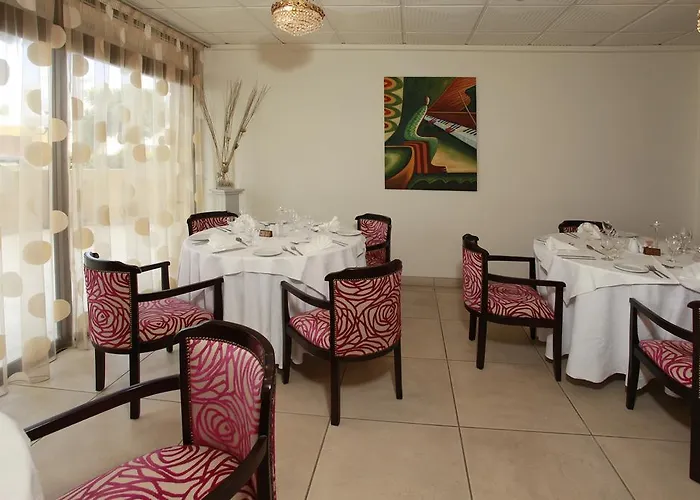 Jasmine Aparthotel Lemesos